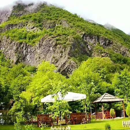 Bujtina Sofra Dardane Hotel
