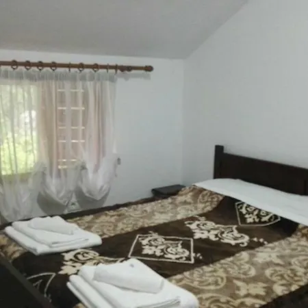 Bujtina Sofra Dardane Hotel Tropoje