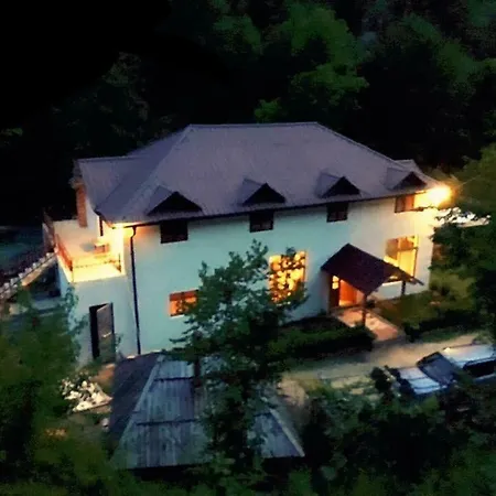 Bujtina Sofra Dardane Hotel