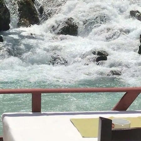 Hotel Bujtina Sofra Dardane Tropoje